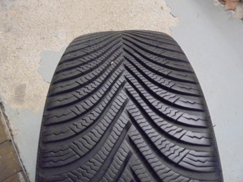 Michelin ALPIN 5 (ZP) tyre