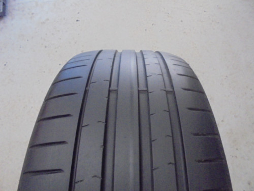 Pirelli Pzero tyre
