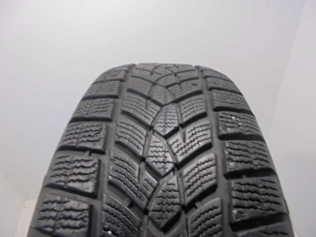 Goodyear Ultragrip Gen1 tyre