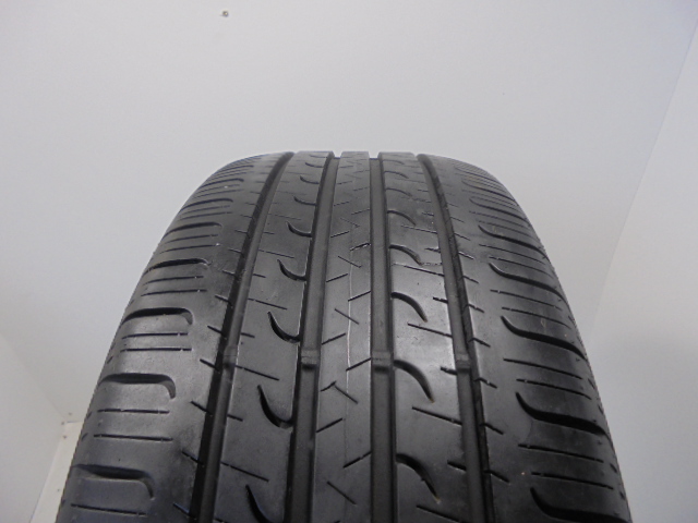 Goodyear Efficientgrip 4x4 SUV tyre