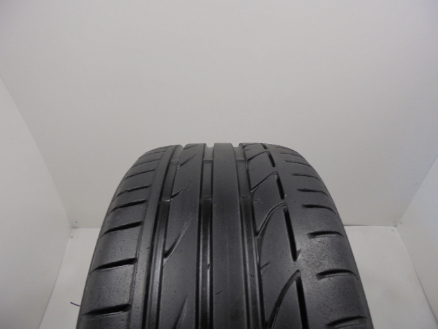Bridgestone S001 RSC tyre