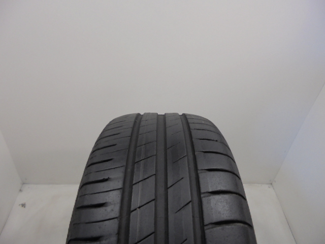 Goodyear Efficientrgrip Performance tyre