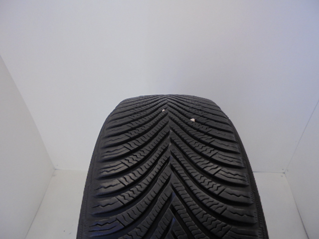 Michelin Alpin 5 tyre