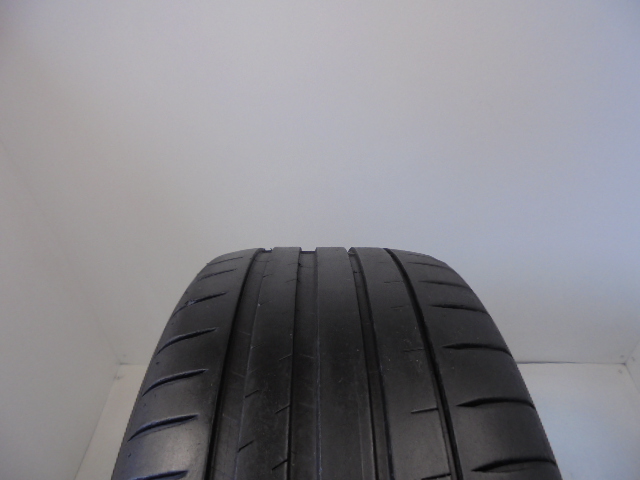 Michelin Pilot Sport 4 tyre