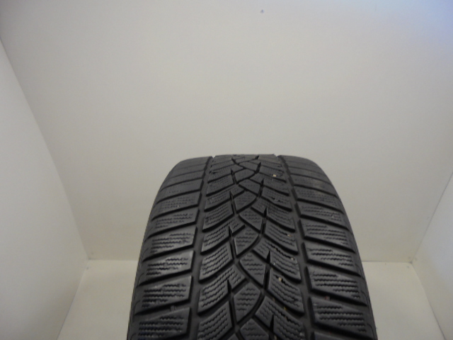 Goodyear Ultragrip Preformance G1 tyre