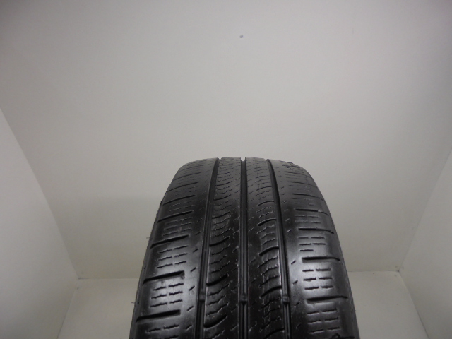 Pirelli Carrier AS tyre