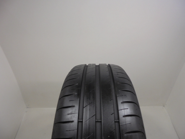Goodyear Efficientgrip Perfomrance tyre