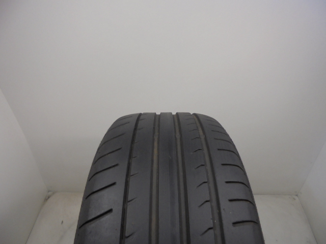 Dunlop Sport Blueresponse tyre