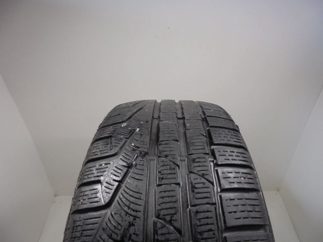 Pirelli Sottozero II tyre