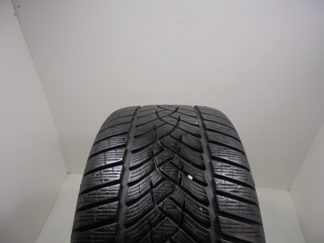Goodyear Ultragrip Performance G1 tyre