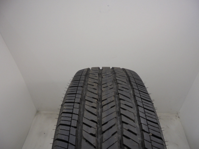 Bridgestone Dueler H/T D685 tyre