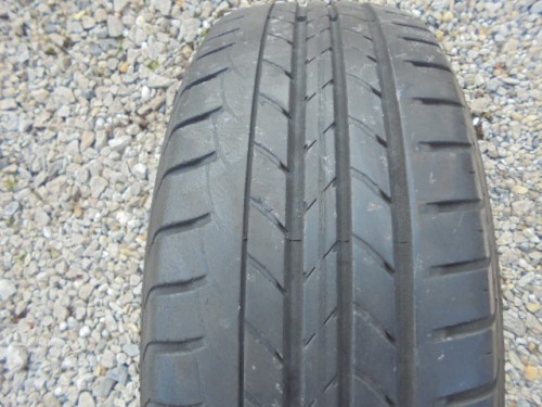 Goodyear Duragrip tyre