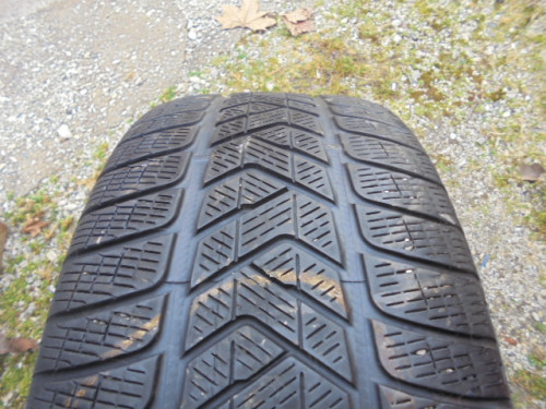 Pirelli Scorpion Winter tyre