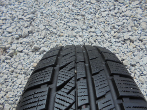 Bridgestone LM-30 tyre
