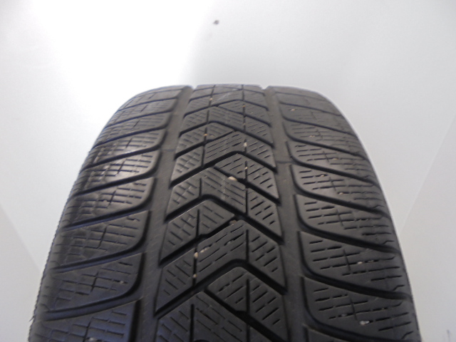 Pirelli Scorpion Winter tyre