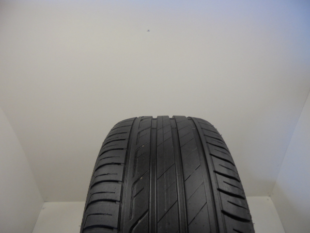 Bridgestone T001 tyre