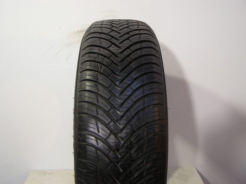 Kleber Quadraxer 2 tyre