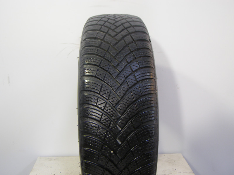 Hankook W462 tyre