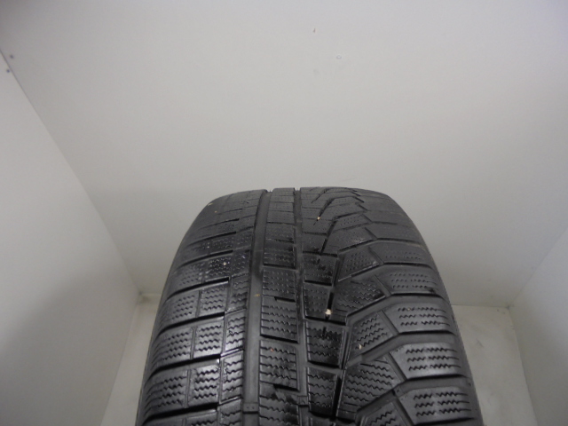 Hankook W320A tyre