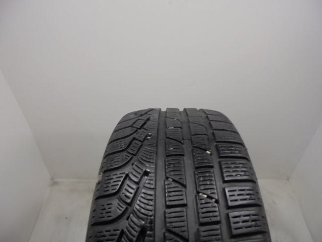 Pirelli Sottozero II tyre