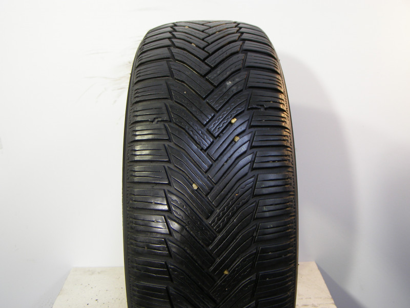 Michelin Alpin 6 tyre