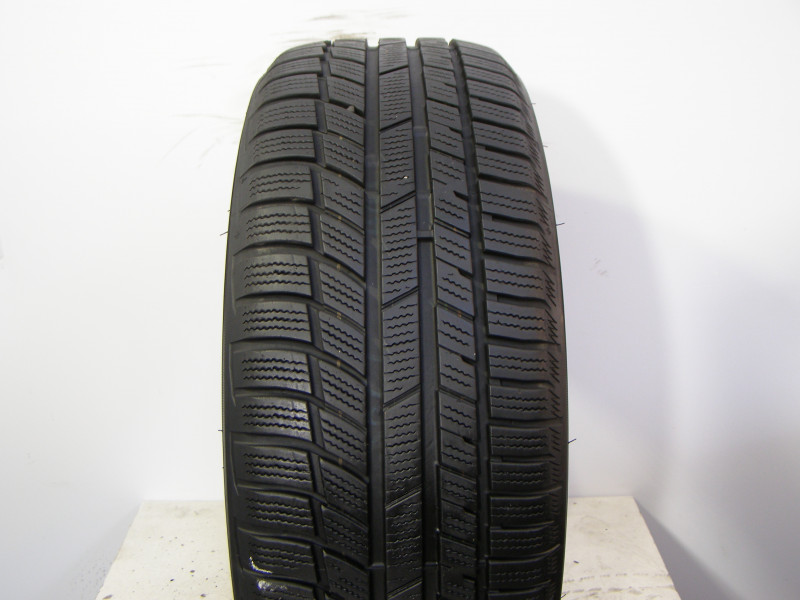 Toyo S954 tyre