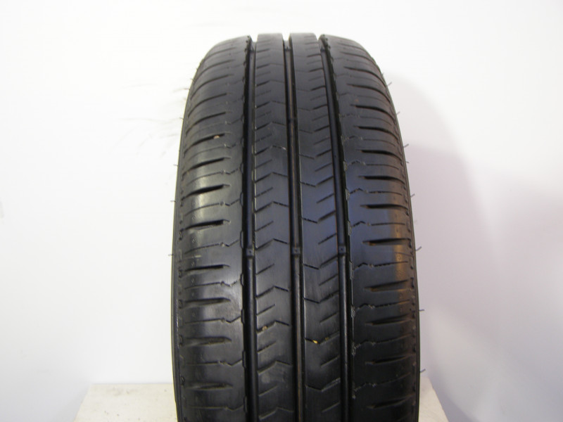 Nexen CT8 tyre