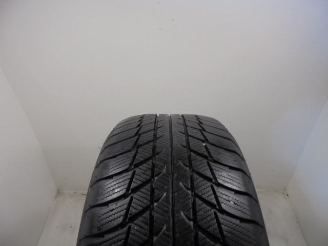 Bridgestone LM001 RFT tyre