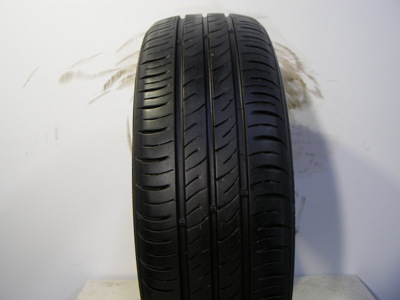 Kumho ES01 tyre