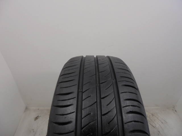 Kumho ES01 tyre