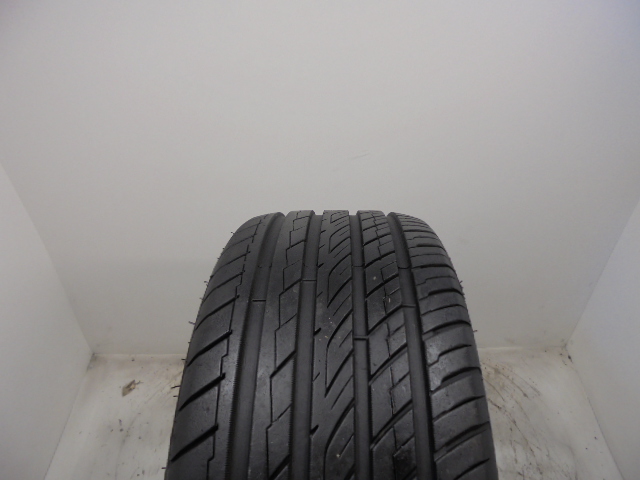 Ovation VI-388 tyre