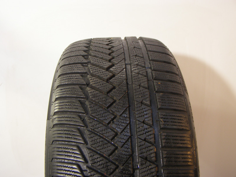 Continental TS850P tyre