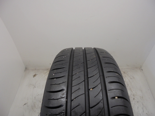 Kumho ES01 tyre