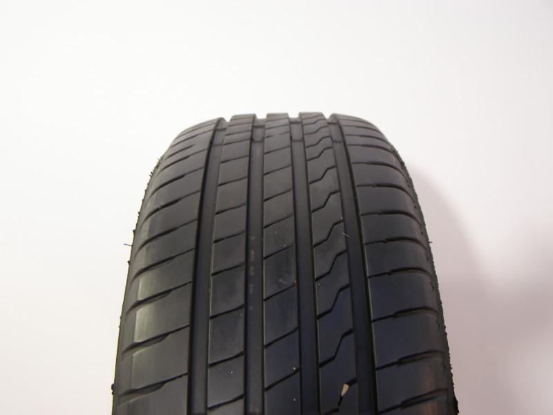 Firestone Roadhawk tyre