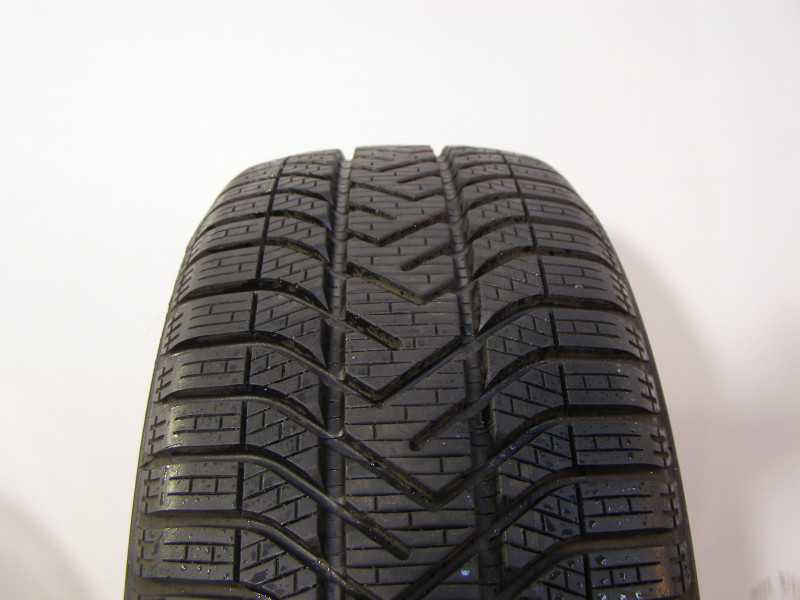 Pirelli Snowcontrol 3 tyre