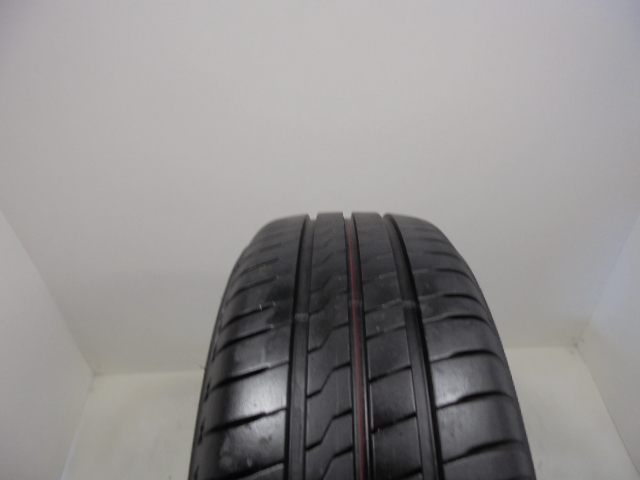 Firestone Roadhawk tyre