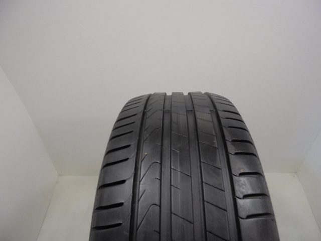 Pirelli Cinturato P7 tyre