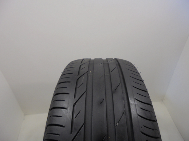 Bridgestone T001 tyre