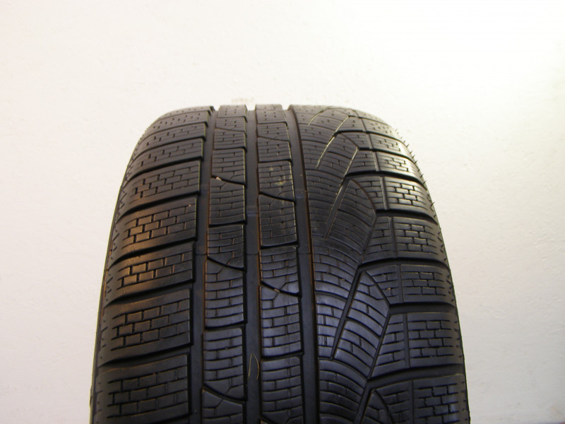 Pirelli Sottozero II tyre