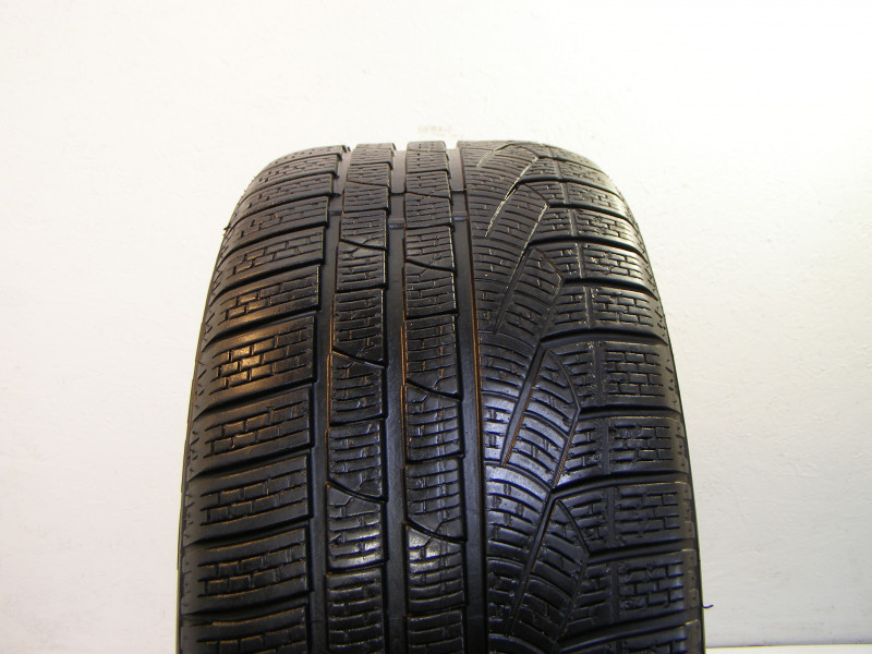 Pirelli Sottozero II tyre