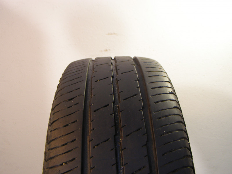 Continental Vanco 2 tyre