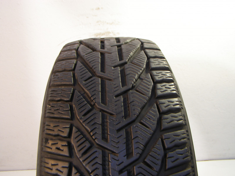 Sebring Snow tyre