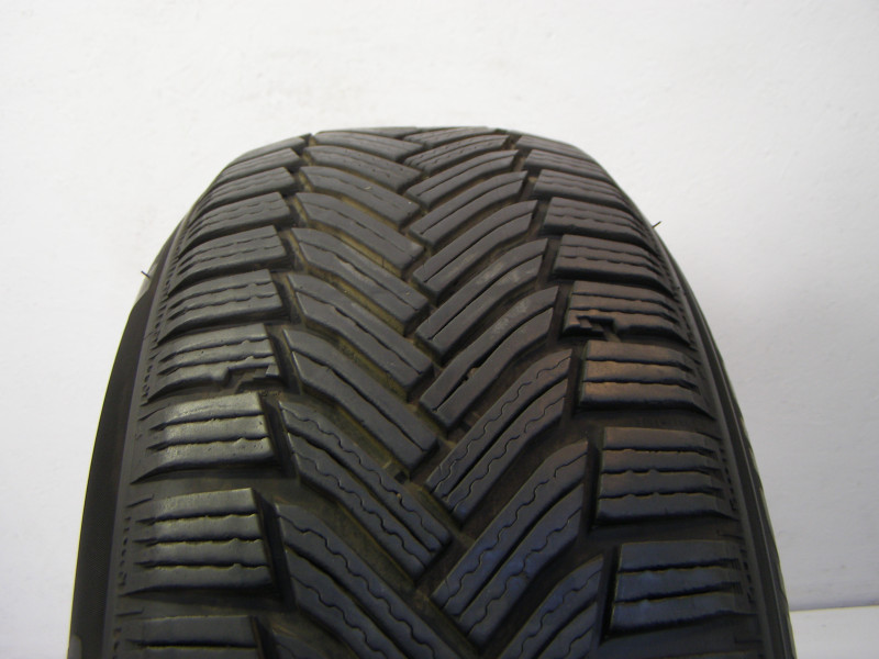 Michelin Alpin 6 tyre