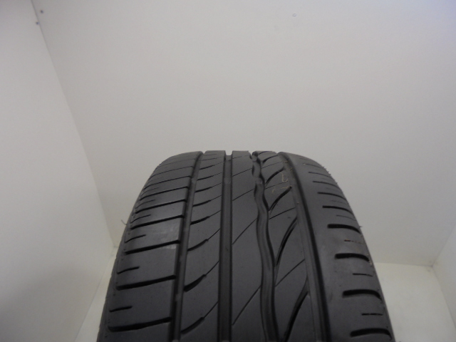 Bridgestone ER300 tyre