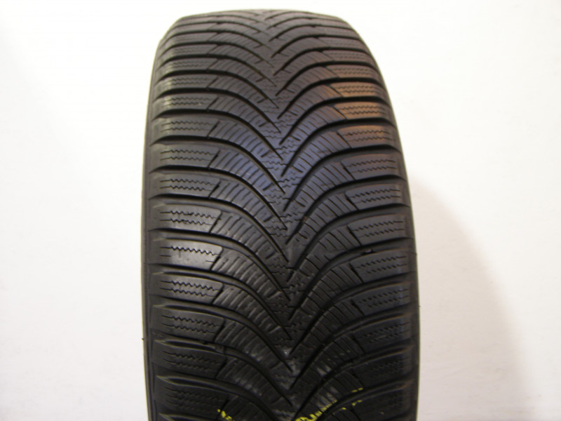 Hankook W452 Winter icept RS2 tyre
