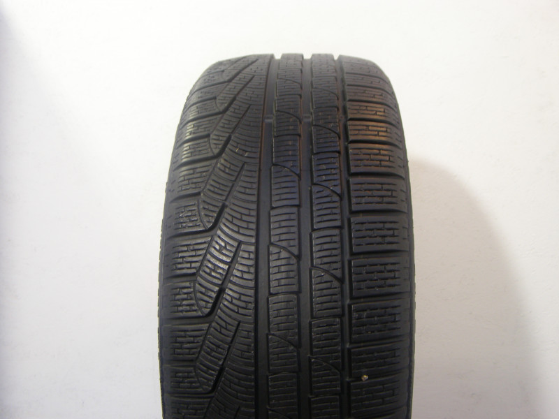 Pirelli Sottozero 3 tyre