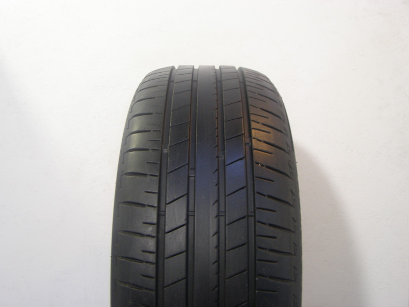 Bridgestone T005A tyre