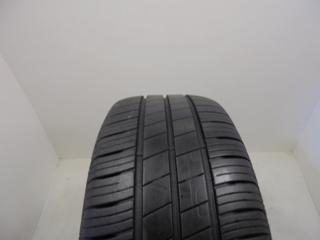 Goodyear Efficientgrip Performance tyre