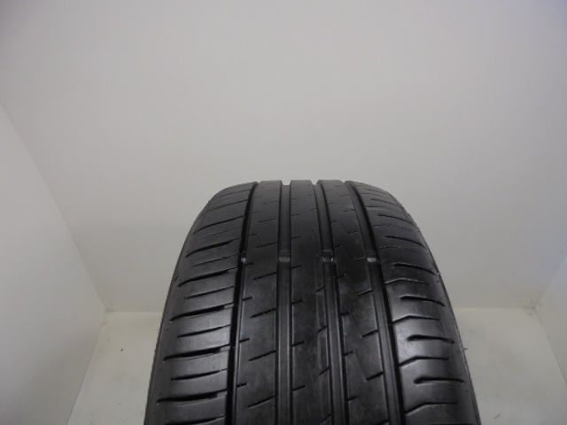 Falken ZE310 tyre