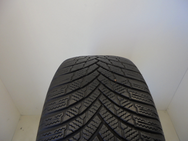 Firestone Winterhawk 4 tyre